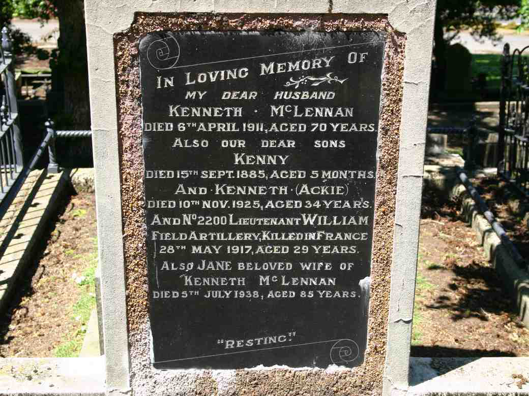 Photo of headstones/Kenneth McLennan d1911 hdstn Dundn Sthn